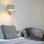 Quiet Kalnina Studio Apartment